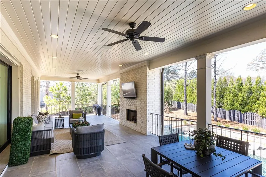 705 Bass Way, Atlanta, Georgia 30328, 6 Bedrooms Bedrooms, ,6 BathroomsBathrooms,Residential,Sold,705 Bass Way,7193478