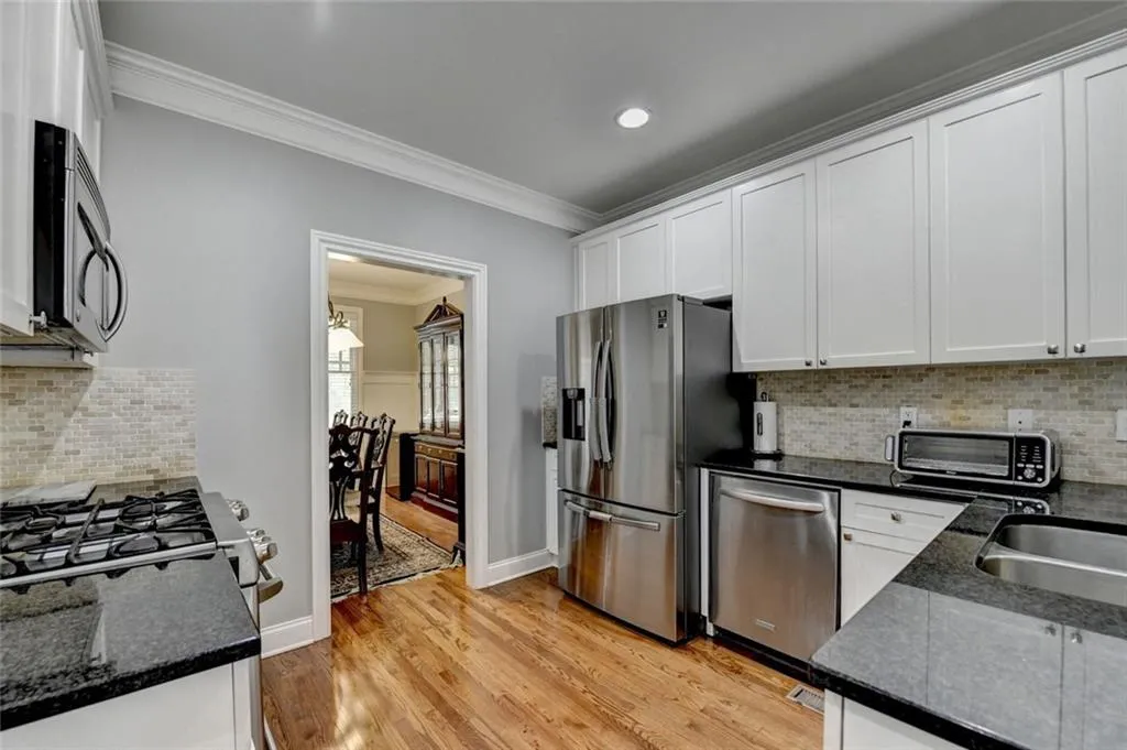 1613 Dupont Commons Drive Nw, Atlanta, Georgia 30318, 4 Bedrooms Bedrooms, ,3 BathroomsBathrooms,Residential,For Sale,1613 Dupont Commons Drive Nw,7663633