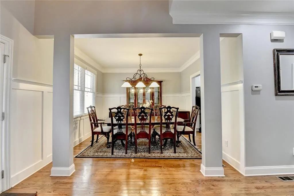 1613 Dupont Commons Drive Nw, Atlanta, Georgia 30318, 4 Bedrooms Bedrooms, ,3 BathroomsBathrooms,Residential,For Sale,1613 Dupont Commons Drive Nw,7663633