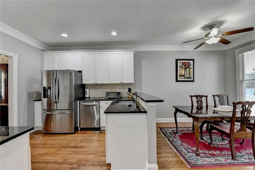 1613 Dupont Commons Drive Nw, Atlanta, Georgia 30318, 4 Bedrooms Bedrooms, ,3 BathroomsBathrooms,Residential,For Sale,1613 Dupont Commons Drive Nw,7663633