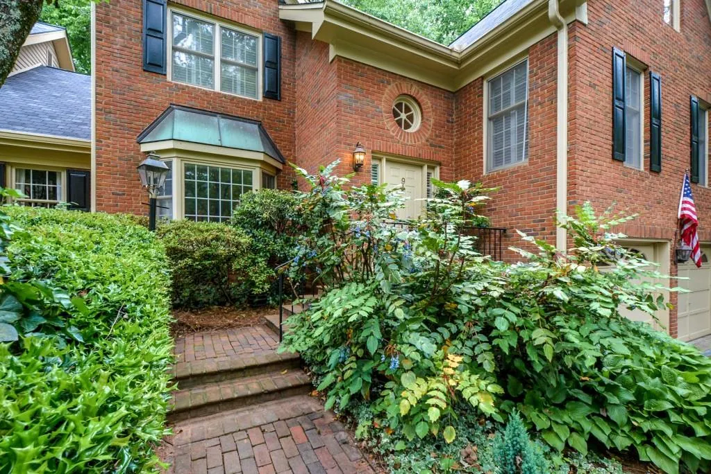 9 Ivy Chase Ne Unit 9, Atlanta, Georgia 30342, 4 Bedrooms Bedrooms, ,2 BathroomsBathrooms,Residential,Sold,9 Ivy Chase Ne Unit 9,6004546