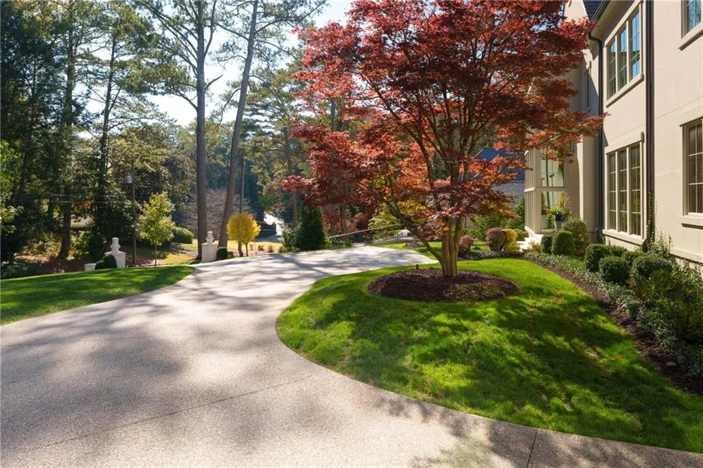 914 Buckingham Circle Nw, Atlanta, Georgia 30327, 7 Bedrooms Bedrooms, 0 ,8 BathroomsBathrooms,Residential,For Sale,914 Buckingham Circle Nw,7722050