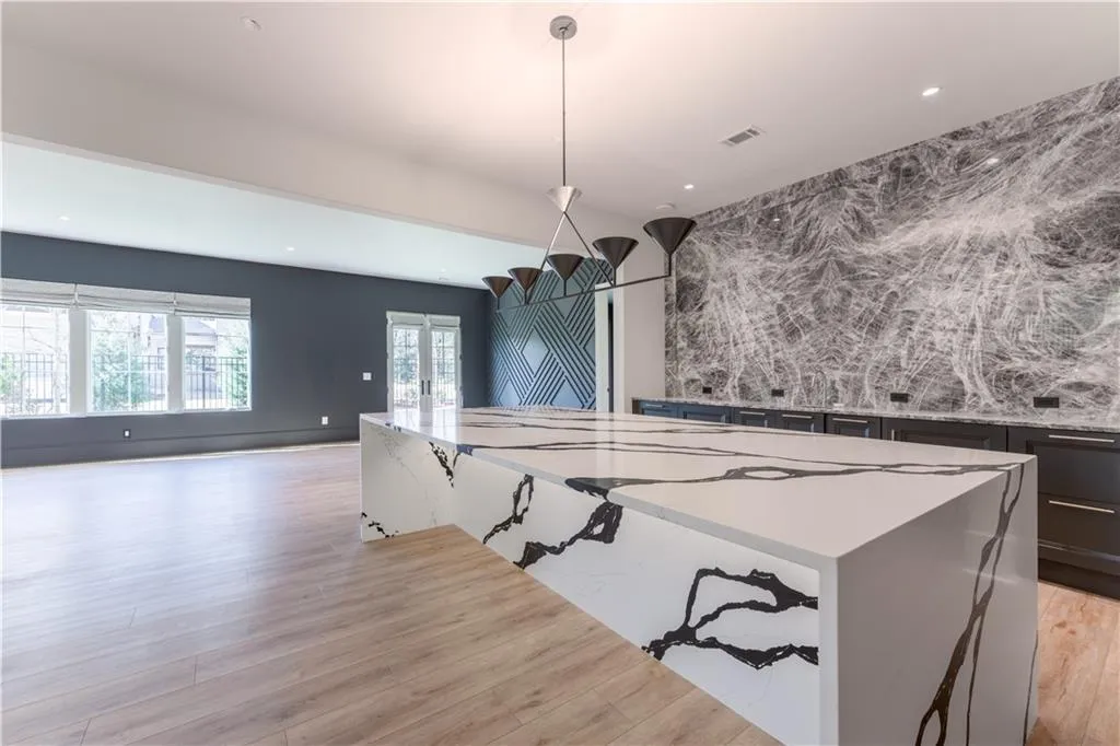 914 Buckingham Circle Nw, Atlanta, Georgia 30327, 7 Bedrooms Bedrooms, 0 ,8 BathroomsBathrooms,Residential,For Sale,914 Buckingham Circle Nw,7722050