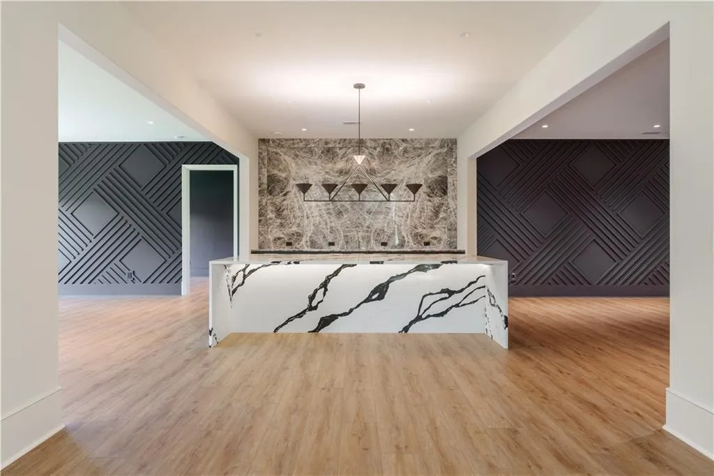 914 Buckingham Circle Nw, Atlanta, Georgia 30327, 7 Bedrooms Bedrooms, 0 ,8 BathroomsBathrooms,Residential,For Sale,914 Buckingham Circle Nw,7722050
