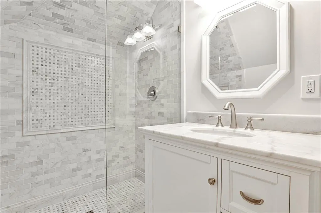 110 Lameloise Lane, Sandy Springs, Georgia 30327, 6 Bedrooms Bedrooms, ,6 BathroomsBathrooms,Residential,Sold,110 Lameloise Lane,7207719