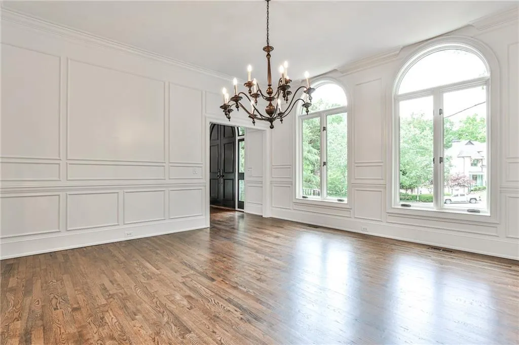 110 Lameloise Lane, Sandy Springs, Georgia 30327, 6 Bedrooms Bedrooms, ,6 BathroomsBathrooms,Residential,Sold,110 Lameloise Lane,7207719