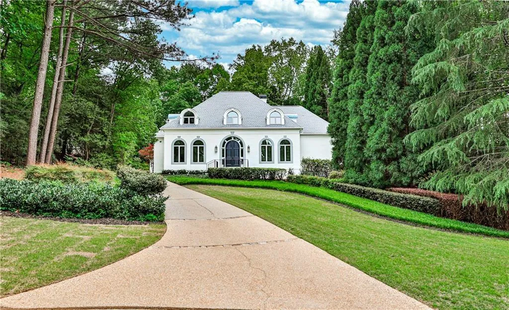 110 Lameloise Lane, Sandy Springs, Georgia 30327, 6 Bedrooms Bedrooms, ,6 BathroomsBathrooms,Residential,Sold,110 Lameloise Lane,7207719