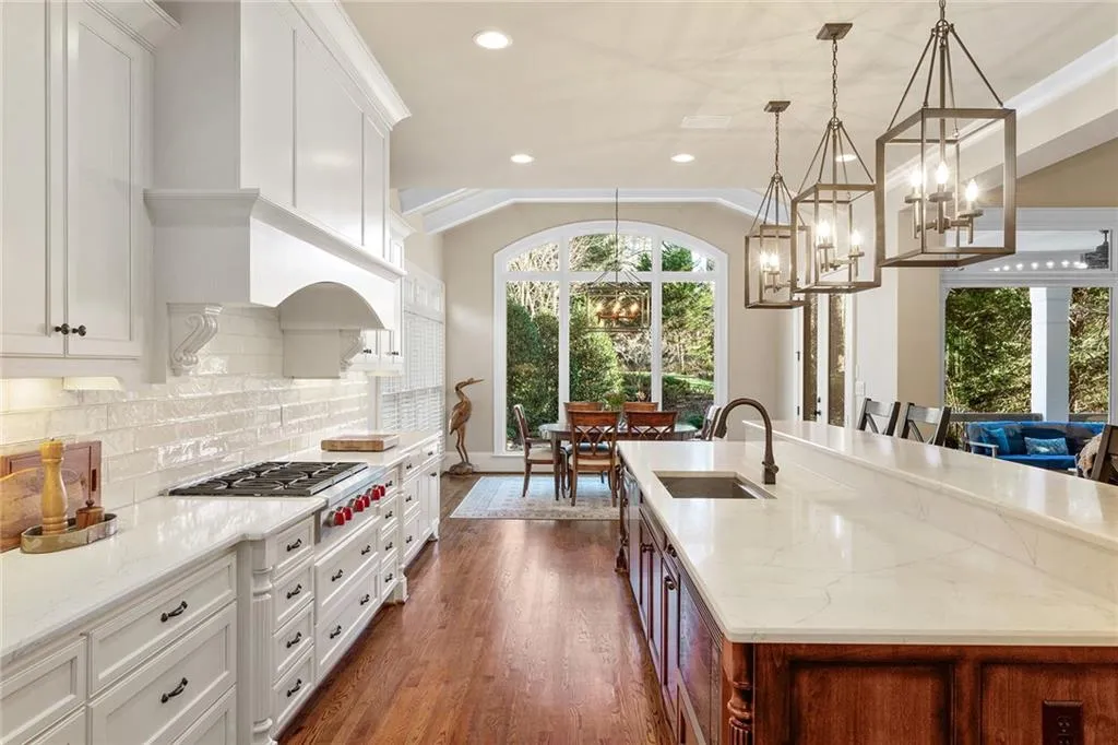 4771 Mystic Drive, Sandy Springs, Georgia 30342, 6 Bedrooms Bedrooms, ,6 BathroomsBathrooms,Residential,Sold,4771 Mystic Drive,7005575