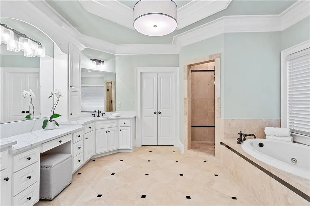 4771 Mystic Drive, Sandy Springs, Georgia 30342, 6 Bedrooms Bedrooms, ,6 BathroomsBathrooms,Residential,Sold,4771 Mystic Drive,7005575