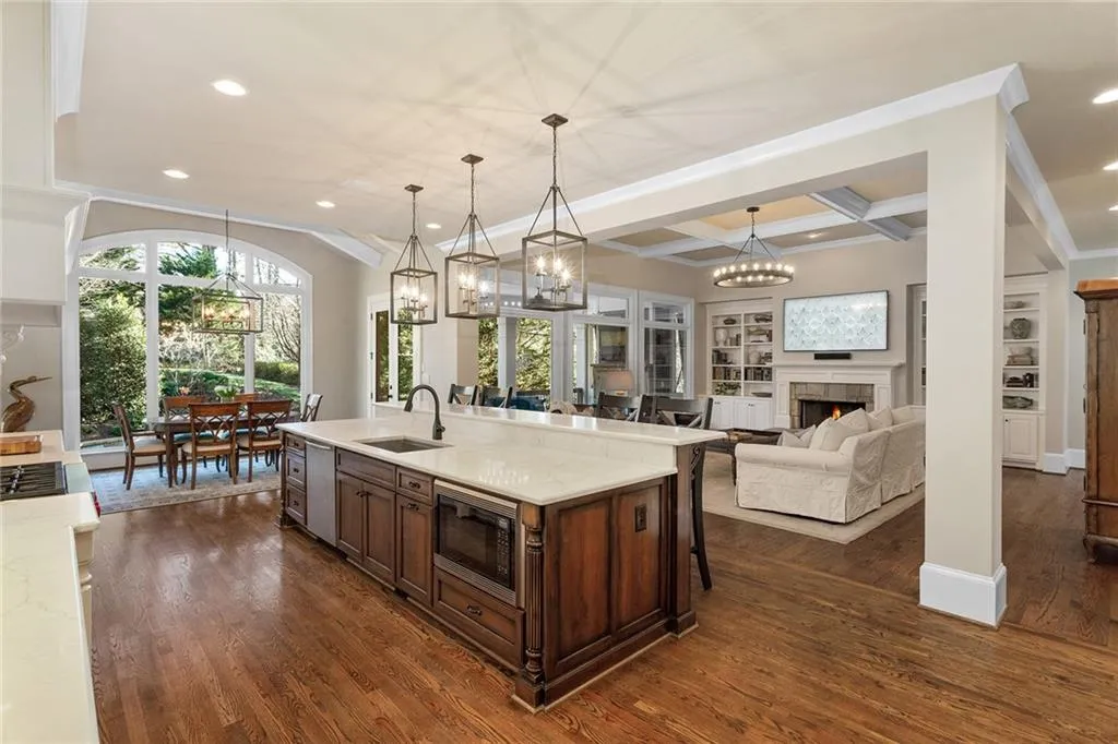 4771 Mystic Drive, Sandy Springs, Georgia 30342, 6 Bedrooms Bedrooms, ,6 BathroomsBathrooms,Residential,Sold,4771 Mystic Drive,7005575