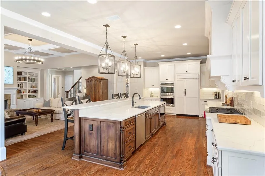 4771 Mystic Drive, Sandy Springs, Georgia 30342, 6 Bedrooms Bedrooms, ,6 BathroomsBathrooms,Residential,Sold,4771 Mystic Drive,7005575