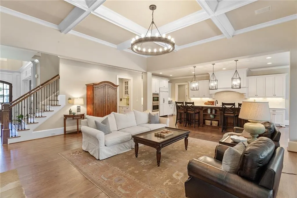 4771 Mystic Drive, Sandy Springs, Georgia 30342, 6 Bedrooms Bedrooms, ,6 BathroomsBathrooms,Residential,Sold,4771 Mystic Drive,7005575