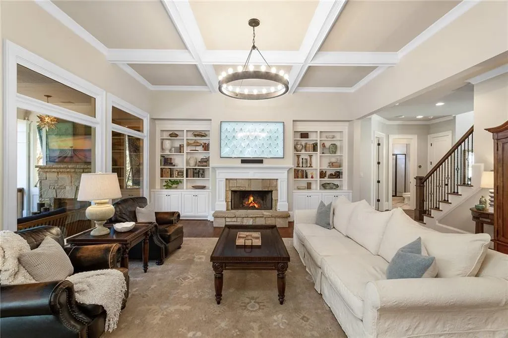 4771 Mystic Drive, Sandy Springs, Georgia 30342, 6 Bedrooms Bedrooms, ,6 BathroomsBathrooms,Residential,Sold,4771 Mystic Drive,7005575