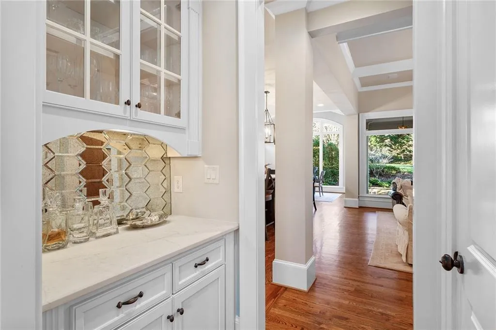 4771 Mystic Drive, Sandy Springs, Georgia 30342, 6 Bedrooms Bedrooms, ,6 BathroomsBathrooms,Residential,Sold,4771 Mystic Drive,7005575