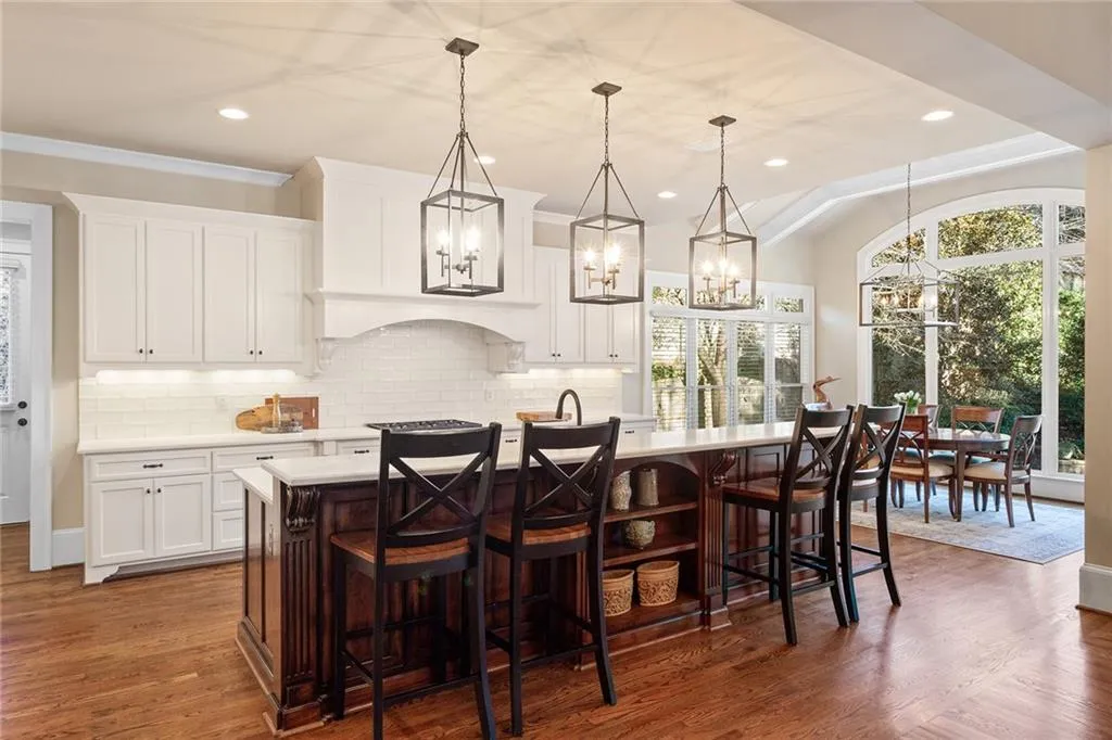 4771 Mystic Drive, Sandy Springs, Georgia 30342, 6 Bedrooms Bedrooms, ,6 BathroomsBathrooms,Residential,Sold,4771 Mystic Drive,7005575