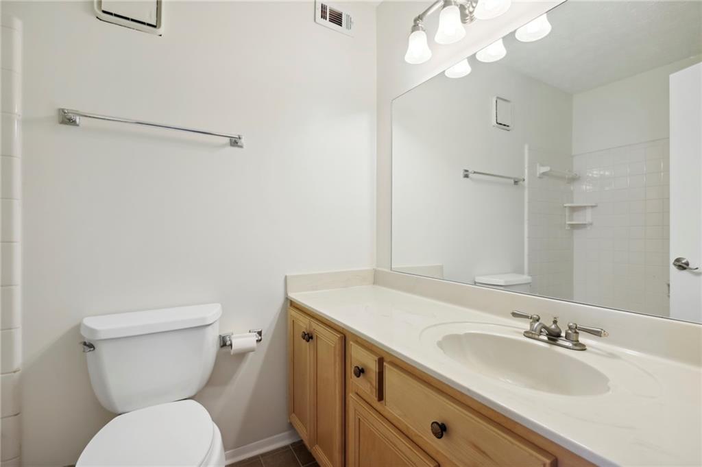 1004 Woodcliff Drive, Sandy Springs, Georgia 30350, 2 Bedrooms Bedrooms, ,2 BathroomsBathrooms,Residential,Sold,1004 Woodcliff Drive,7319125