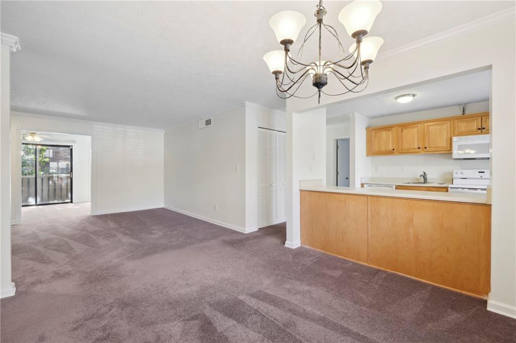 1004 Woodcliff Drive, Sandy Springs, Georgia 30350, 2 Bedrooms Bedrooms, ,2 BathroomsBathrooms,Residential,Sold,1004 Woodcliff Drive,7319125
