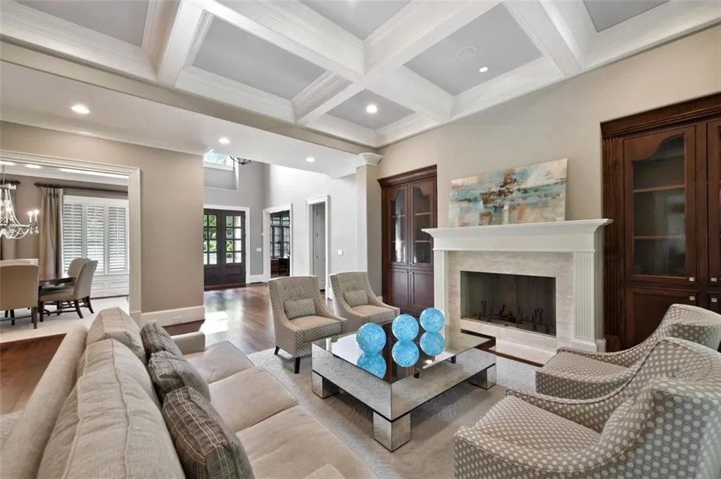 5330 Old Burdette Lane, Atlanta, Georgia 30327, 6 Bedrooms Bedrooms, ,6 BathroomsBathrooms,Residential,Sold,5330 Old Burdette Lane,7017680