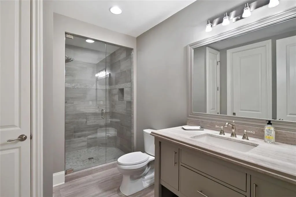 5330 Old Burdette Lane, Atlanta, Georgia 30327, 6 Bedrooms Bedrooms, ,6 BathroomsBathrooms,Residential,Sold,5330 Old Burdette Lane,7017680