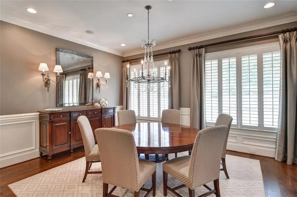 5330 Old Burdette Lane, Atlanta, Georgia 30327, 6 Bedrooms Bedrooms, ,6 BathroomsBathrooms,Residential,Sold,5330 Old Burdette Lane,7017680