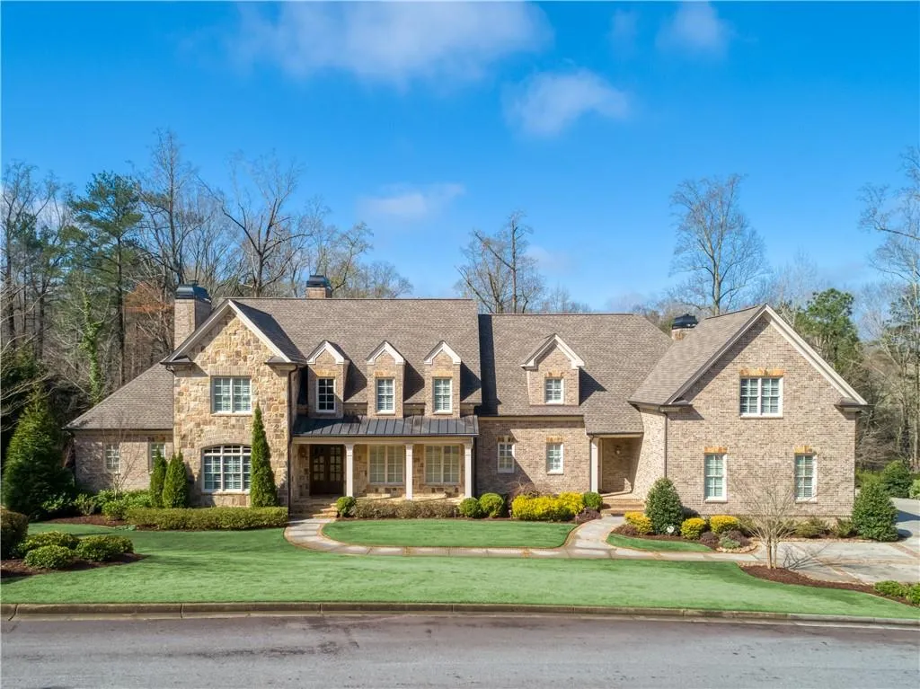 5330 Old Burdette Lane, Atlanta, Georgia 30327, 6 Bedrooms Bedrooms, ,6 BathroomsBathrooms,Residential,Sold,5330 Old Burdette Lane,7017680