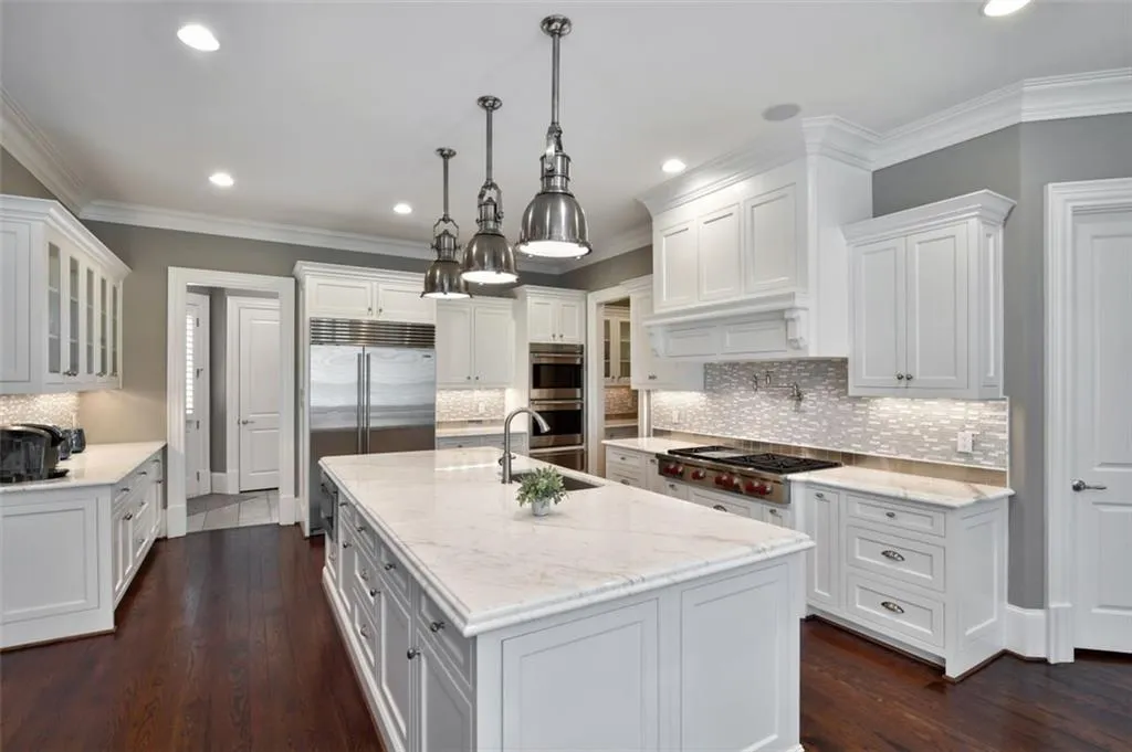 5330 Old Burdette Lane, Atlanta, Georgia 30327, 6 Bedrooms Bedrooms, ,6 BathroomsBathrooms,Residential,Sold,5330 Old Burdette Lane,7017680