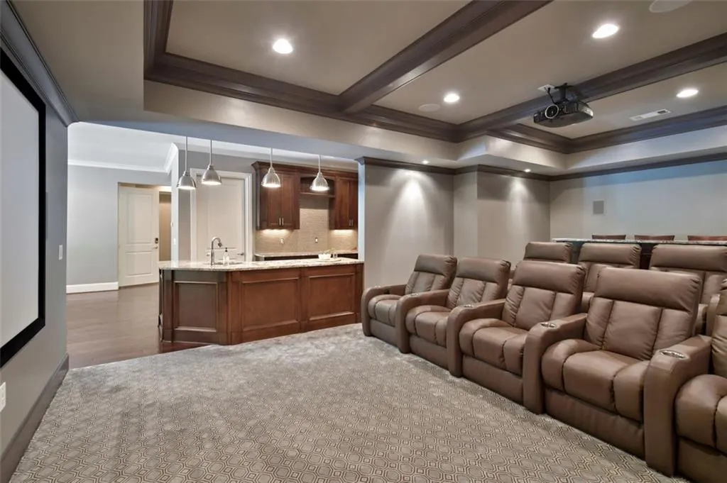 5330 Old Burdette Lane, Atlanta, Georgia 30327, 6 Bedrooms Bedrooms, ,6 BathroomsBathrooms,Residential,Sold,5330 Old Burdette Lane,7017680