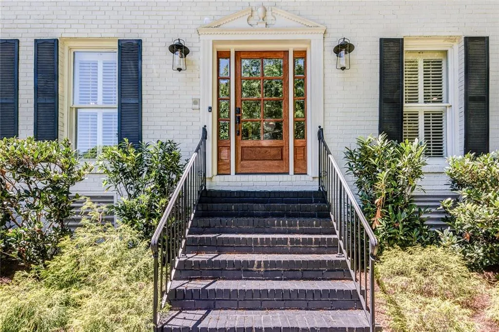 4268 Glengary Drive Ne, Atlanta, Georgia 30342, 5 Bedrooms Bedrooms, ,3 BathroomsBathrooms,Residential,Sold,4268 Glengary Drive Ne,5860903