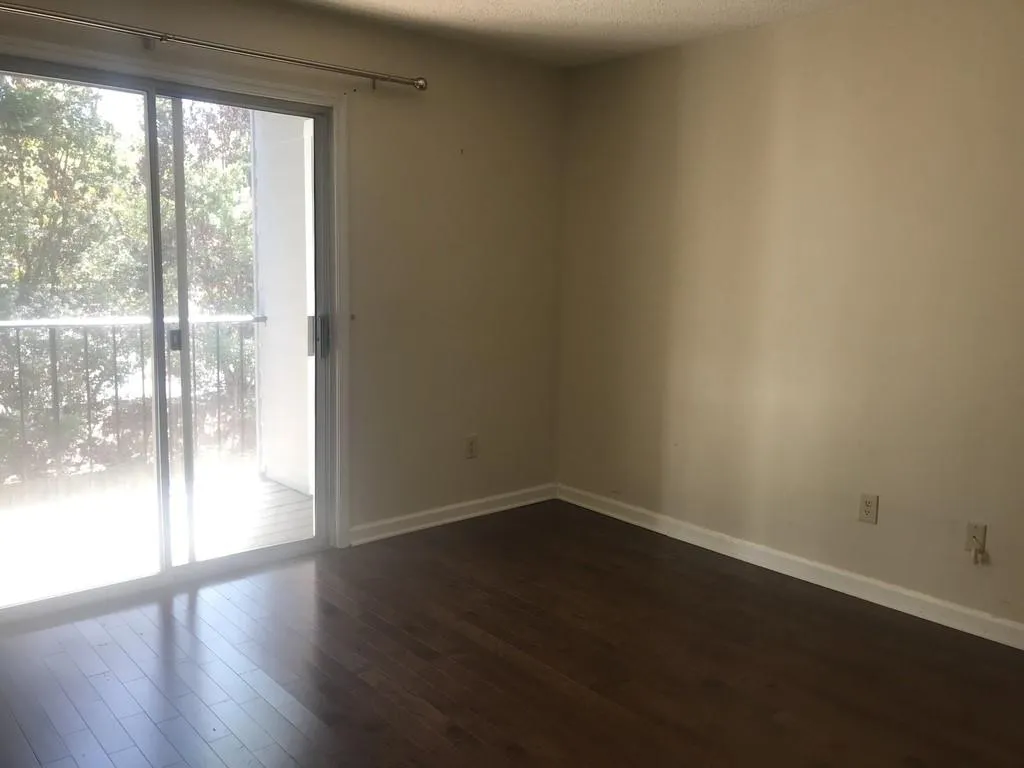 408 Granville Court, Sandy Springs, Georgia 30328, 1 Bedroom Bedrooms, ,1 BathroomBathrooms,Residential,Sold,408 Granville Court,6530484