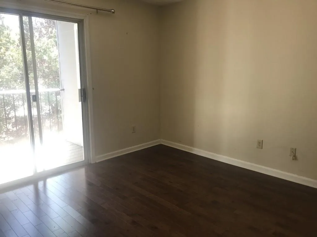 408 Granville Court, Sandy Springs, Georgia 30328, 1 Bedroom Bedrooms, ,1 BathroomBathrooms,Residential,Sold,408 Granville Court,6530484