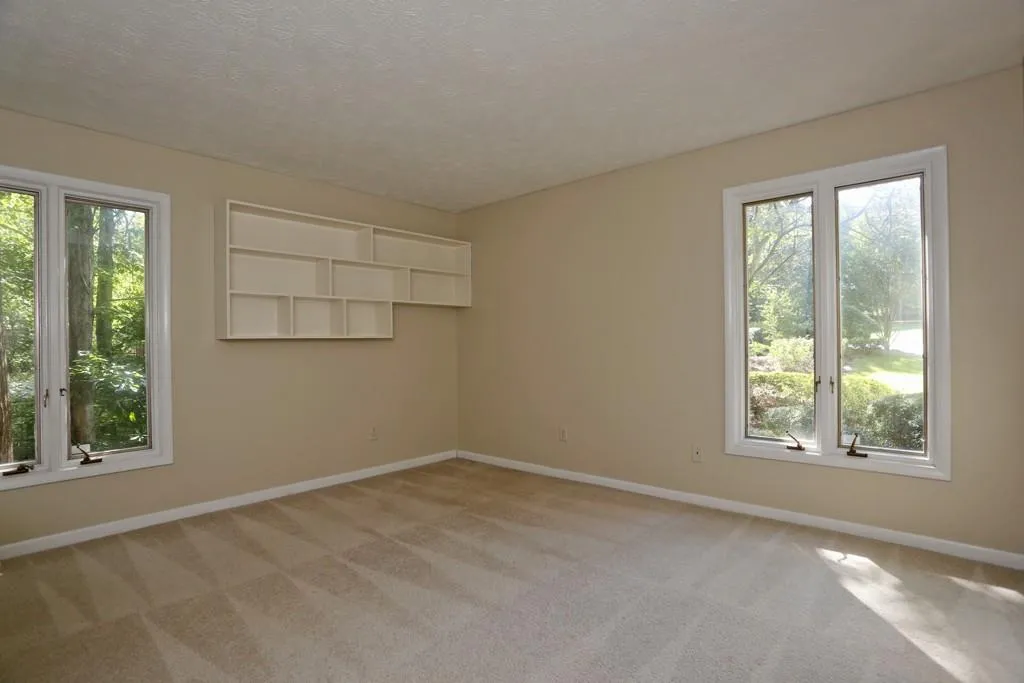 135 Nesbit Ferry Place, Sandy Springs, Georgia 30350, 4 Bedrooms Bedrooms, ,3 BathroomsBathrooms,Residential,Sold,135 Nesbit Ferry Place,5752045