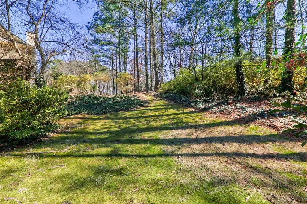 7155 Roswell Road Unit 15, Atlanta, Georgia 30328, 4 Bedrooms Bedrooms, ,3 BathroomsBathrooms,Residential,Sold,7155 Roswell Road Unit 15,6687169
