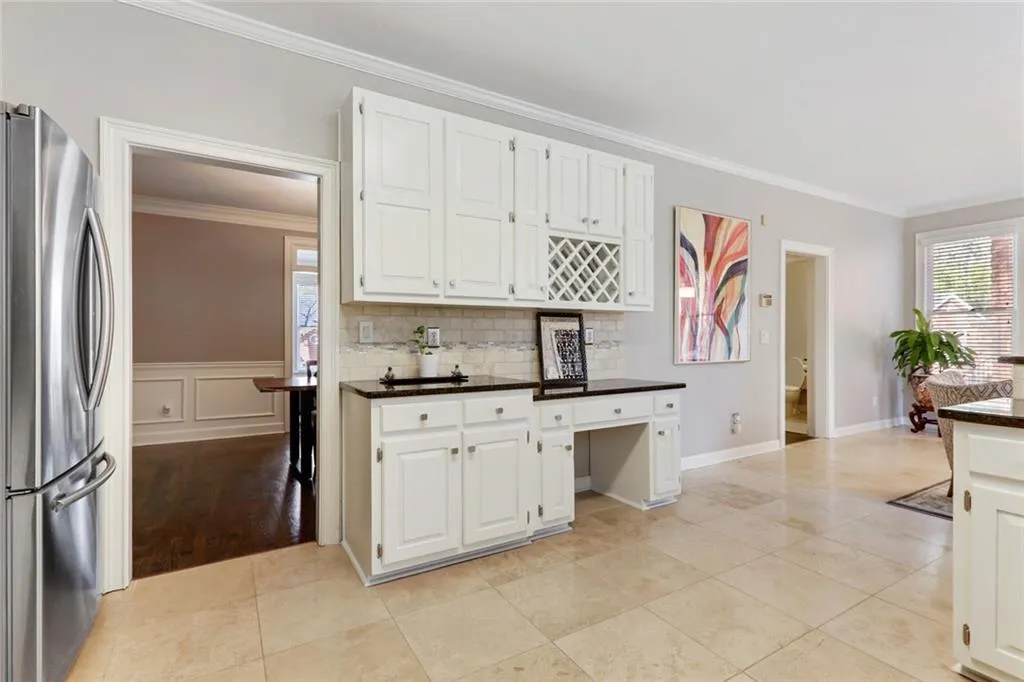 7155 Roswell Road Unit 15, Atlanta, Georgia 30328, 4 Bedrooms Bedrooms, ,3 BathroomsBathrooms,Residential,Sold,7155 Roswell Road Unit 15,6687169