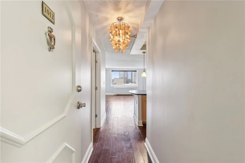 2479 Peachtree Road Ne Unit 1012, Atlanta, Georgia 30305, 1 Bedroom Bedrooms, ,1 BathroomBathrooms,Residential,Sold,2479 Peachtree Road Ne Unit 1012,7518683