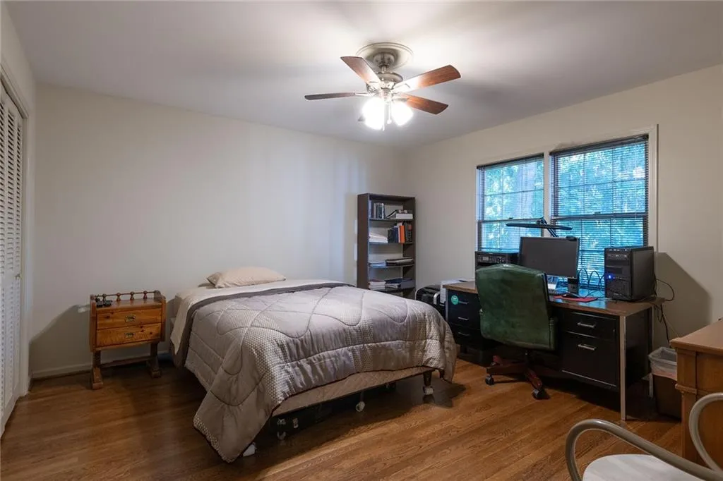 965 Heards Ferry Road, Sandy Springs, Georgia 30328, 4 Bedrooms Bedrooms, ,3 BathroomsBathrooms,Residential,Sold,965 Heards Ferry Road,7471949 965 Heards Ferry Road, Sandy Springs, Georgia 30328, 4 Bedrooms Bedrooms, ,3 BathroomsBathrooms,Residential,Sold,965 Heards Ferry Road,7471949