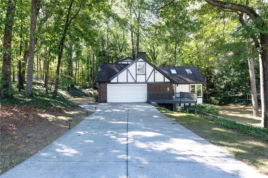 965 Heards Ferry Road, Sandy Springs, Georgia 30328, 4 Bedrooms Bedrooms, ,3 BathroomsBathrooms,Residential,Sold,965 Heards Ferry Road,7471949 965 Heards Ferry Road, Sandy Springs, Georgia 30328, 4 Bedrooms Bedrooms, ,3 BathroomsBathrooms,Residential,Sold,965 Heards Ferry Road,7471949