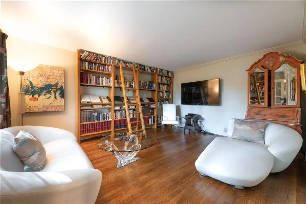 965 Heards Ferry Road, Sandy Springs, Georgia 30328, 4 Bedrooms Bedrooms, ,3 BathroomsBathrooms,Residential,Sold,965 Heards Ferry Road,7471949 965 Heards Ferry Road, Sandy Springs, Georgia 30328, 4 Bedrooms Bedrooms, ,3 BathroomsBathrooms,Residential,Sold,965 Heards Ferry Road,7471949