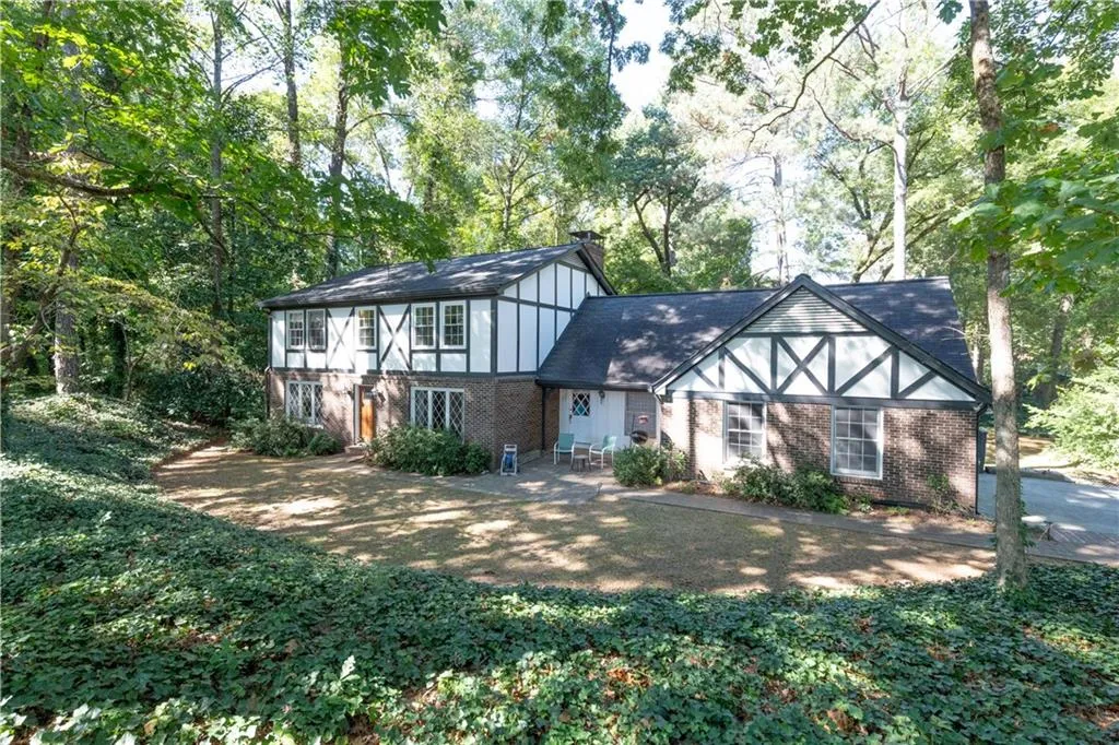 965 Heards Ferry Road, Sandy Springs, Georgia 30328, 4 Bedrooms Bedrooms, ,3 BathroomsBathrooms,Residential,Sold,965 Heards Ferry Road,7471949 965 Heards Ferry Road, Sandy Springs, Georgia 30328, 4 Bedrooms Bedrooms, ,3 BathroomsBathrooms,Residential,Sold,965 Heards Ferry Road,7471949