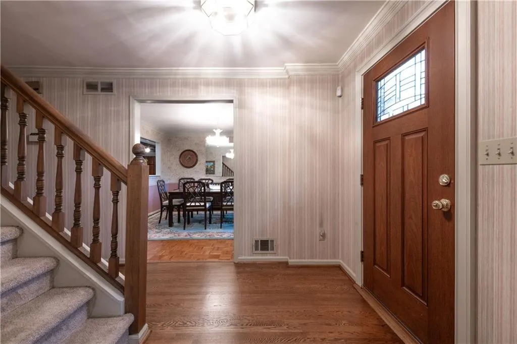 965 Heards Ferry Road, Sandy Springs, Georgia 30328, 4 Bedrooms Bedrooms, ,3 BathroomsBathrooms,Residential,Sold,965 Heards Ferry Road,7471949 965 Heards Ferry Road, Sandy Springs, Georgia 30328, 4 Bedrooms Bedrooms, ,3 BathroomsBathrooms,Residential,Sold,965 Heards Ferry Road,7471949