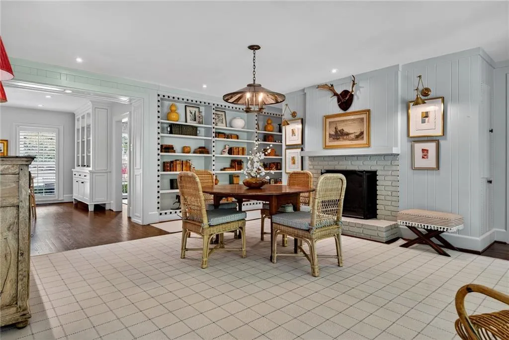 3673 Castlegate Drive Nw, Atlanta, Georgia 30327, 5 Bedrooms Bedrooms, ,5 BathroomsBathrooms,Residential,For Sale,3673 Castlegate Drive Nw,7639979