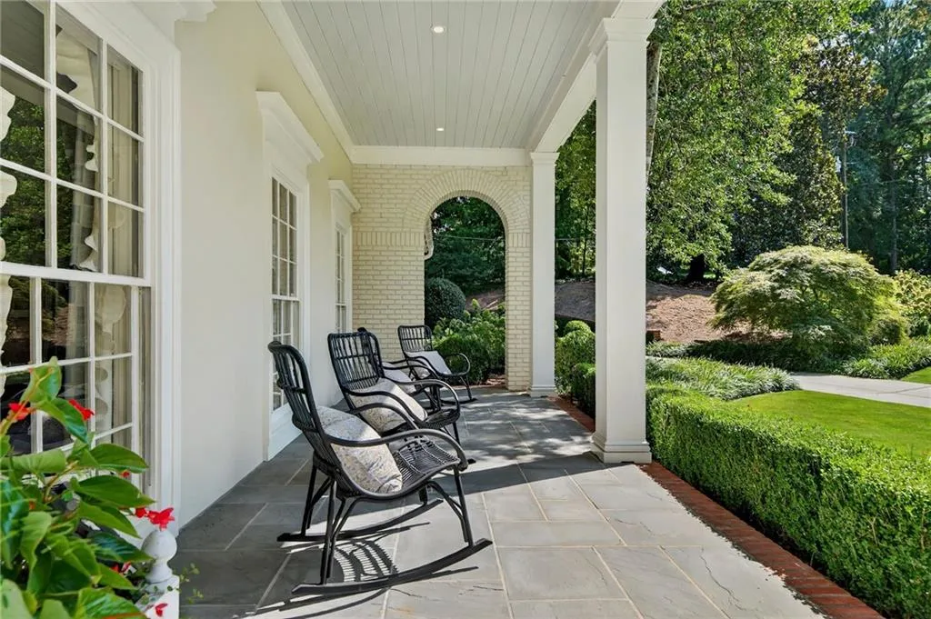 3673 Castlegate Drive Nw, Atlanta, Georgia 30327, 5 Bedrooms Bedrooms, ,5 BathroomsBathrooms,Residential,For Sale,3673 Castlegate Drive Nw,7639979