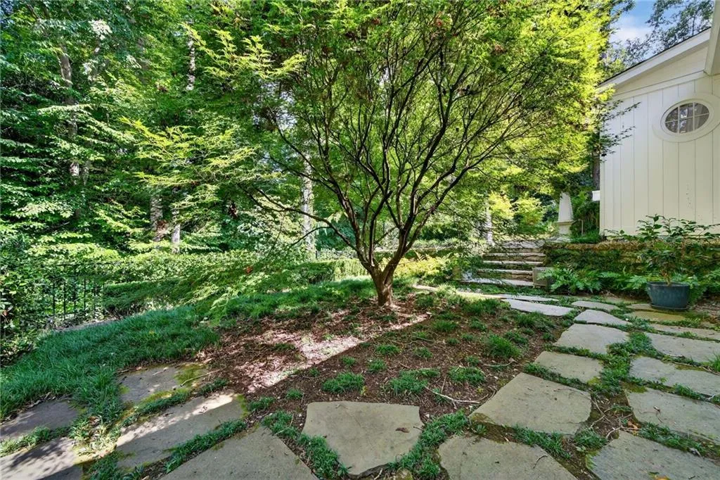 3673 Castlegate Drive Nw, Atlanta, Georgia 30327, 5 Bedrooms Bedrooms, ,5 BathroomsBathrooms,Residential,For Sale,3673 Castlegate Drive Nw,7639979