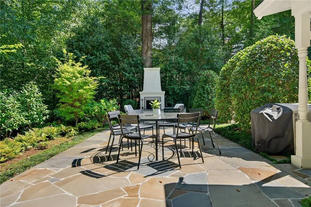 3673 Castlegate Drive Nw, Atlanta, Georgia 30327, 5 Bedrooms Bedrooms, ,5 BathroomsBathrooms,Residential,For Sale,3673 Castlegate Drive Nw,7639979
