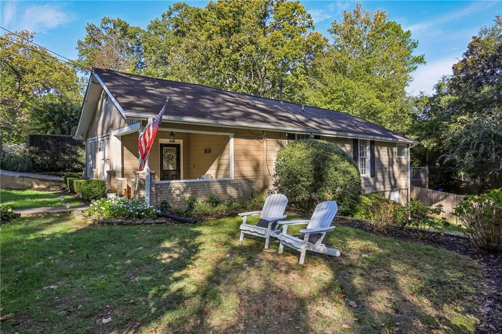 1111 Seaboard Avenue Nw, Atlanta, Georgia 30318, 2 Bedrooms Bedrooms, 0 ,2 BathroomsBathrooms,Residential,For Sale,1111 Seaboard Avenue Nw,7711360