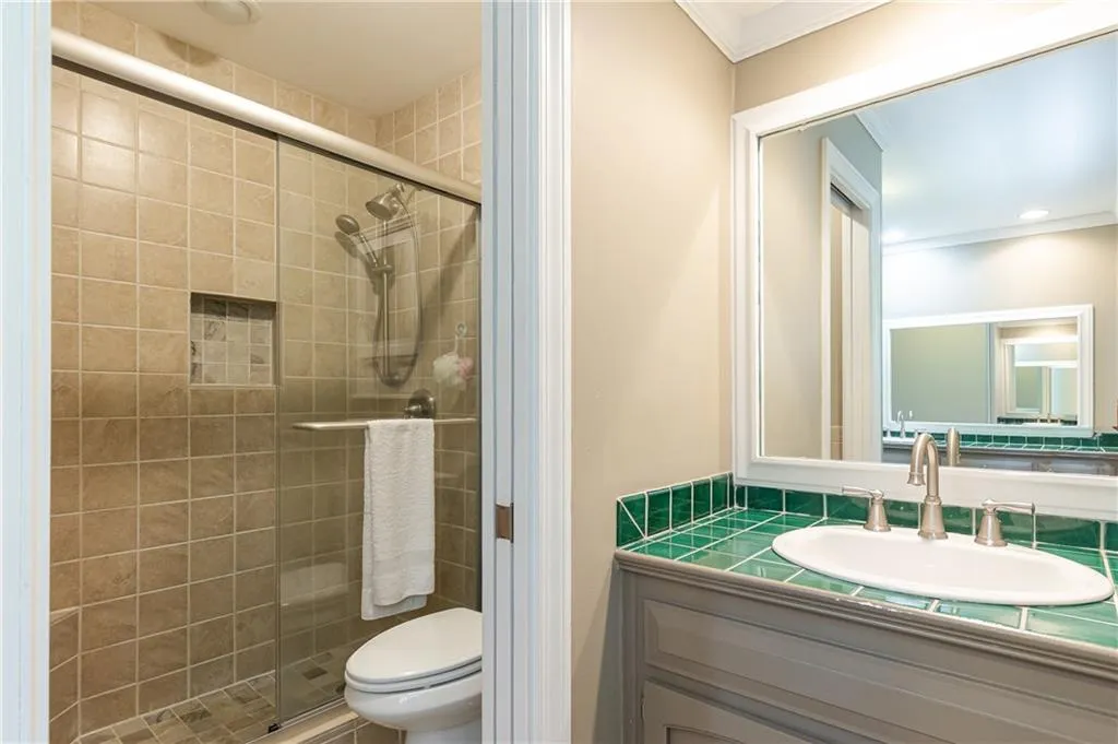 675 Fair Oaks Manor, Sandy Springs, Georgia 30327, 5 Bedrooms Bedrooms, ,3 BathroomsBathrooms,Residential,Sold,675 Fair Oaks Manor,7057749