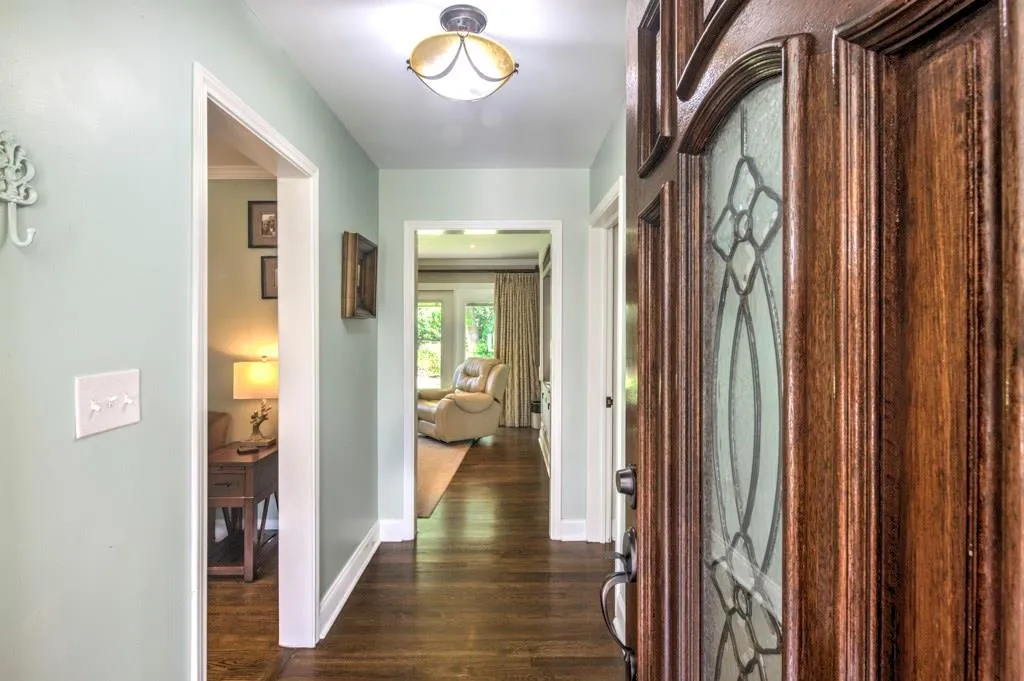 4510 Jolyn Place, Atlanta, Georgia 30342, 3 Bedrooms Bedrooms, ,2 BathroomsBathrooms,Residential,Sold,4510 Jolyn Place,5913612
