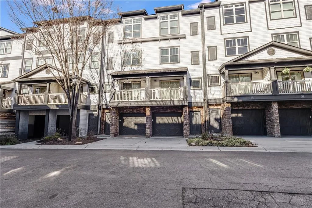216 Semel Circle Nw Unit 355, Atlanta, Georgia 30309, 2 Bedrooms Bedrooms, 0 ,2 BathroomsBathrooms,Residential,Sold,216 Semel Circle Nw Unit 355,7705233