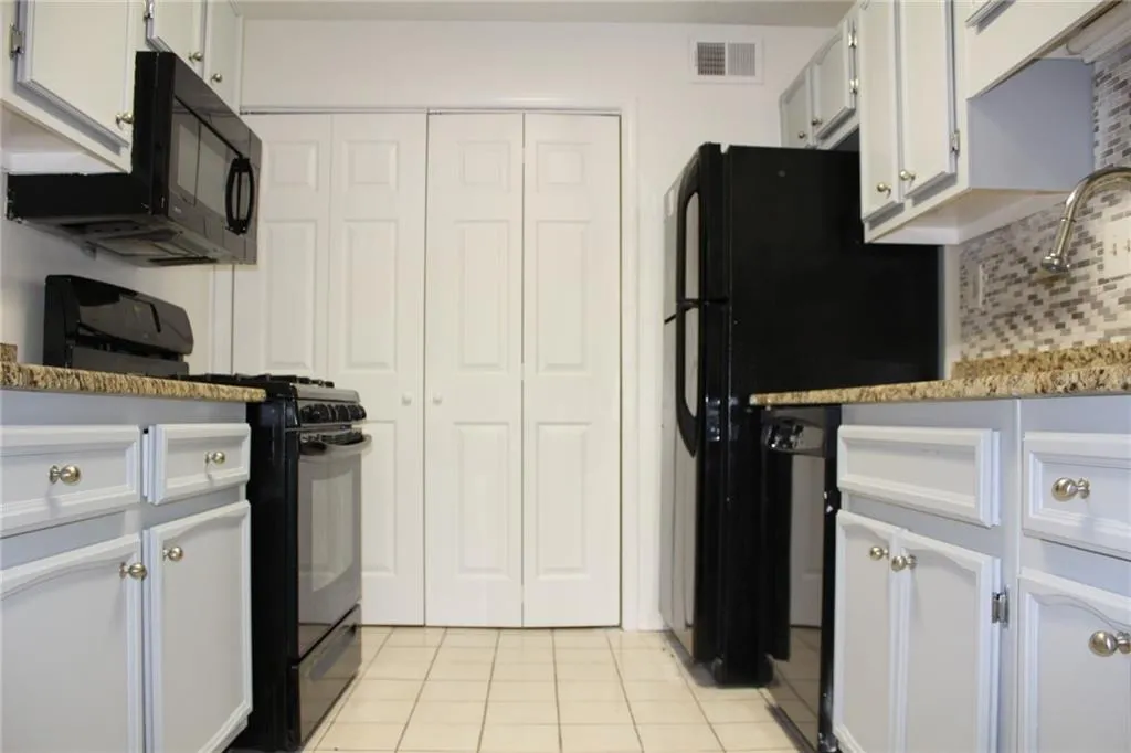 1602 Vicksburg Place, Atlanta, Georgia 30350, 2 Bedrooms Bedrooms, ,2 BathroomsBathrooms,Residential,Sold,1602 Vicksburg Place,6706027