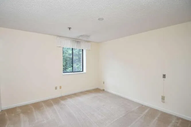 300 Johnson Ferry Road Ne Unit A303, Sandy Springs, Georgia 30328, 2 Bedrooms Bedrooms, ,2 BathroomsBathrooms,Residential,Sold,300 Johnson Ferry Road Ne Unit A303,7139984