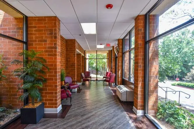 300 Johnson Ferry Road Ne Unit A303, Sandy Springs, Georgia 30328, 2 Bedrooms Bedrooms, ,2 BathroomsBathrooms,Residential,Sold,300 Johnson Ferry Road Ne Unit A303,7139984